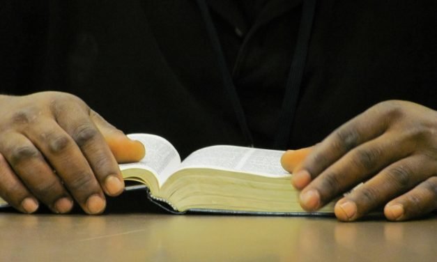 Felizes Para Sempre! Na Perfeita Presença de Deus