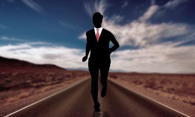 A FUGA – EM DIREÇÃO OPOSTA